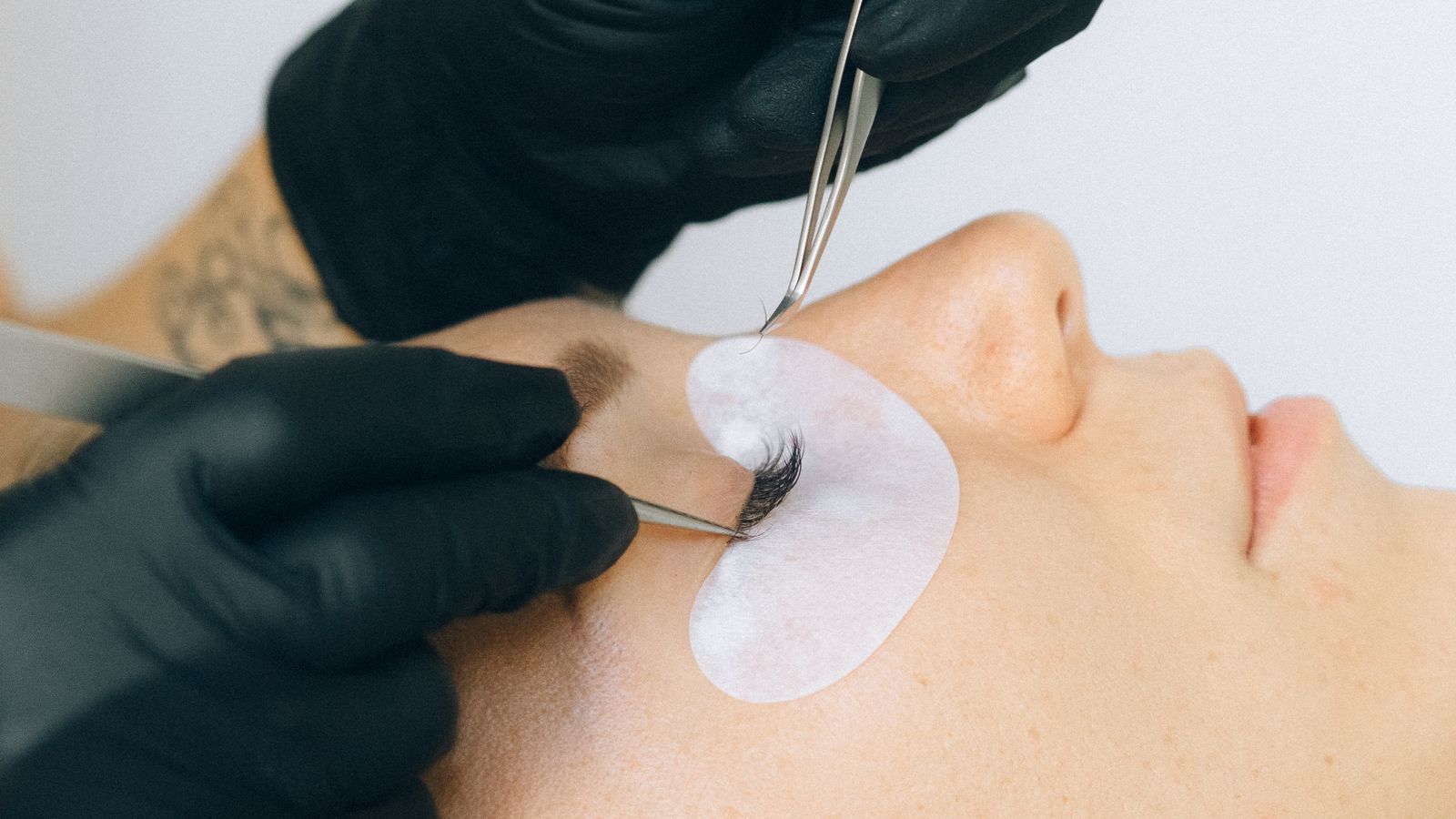 Fabutan Hush Lash Studios: Kelowna's Pandosy-Street Home for Tans & Lashes